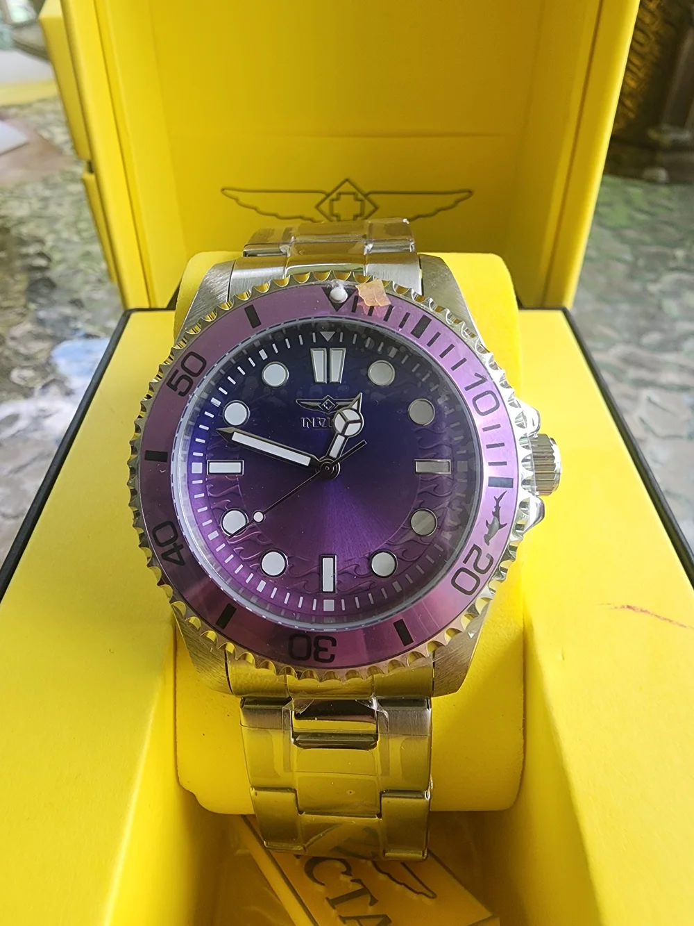 Invicta Men’s Pro Diver 43 Mm  Purple Dial Stainless Steel Dive Watch